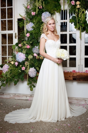 Amanda Wyatt %22She Walks With Beauty%22 Bridal Collection 2017 as seen on Wedding Blog Humming Heartstrings 70