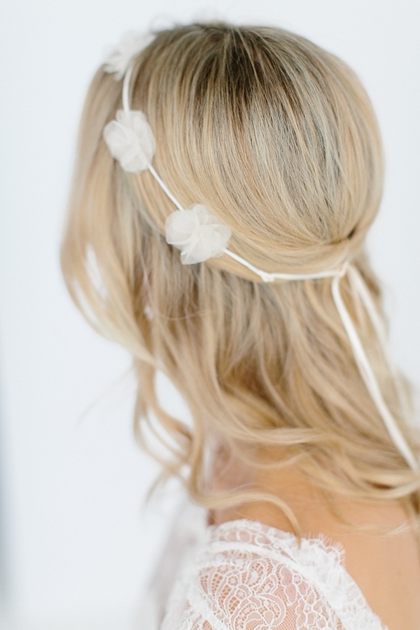 Belle Julie Bridal Accessories Collection 2017. Photography by Birgit Hart, Hair & Makeup by Brautzauber as seen on Wedding Blog Humming Heartstrings. Read more: http://www.hummingheartstrings.de/?p=20959